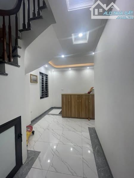 Nhà 5 tầng Thanh Am, ô tô đỗ cửa - 2
