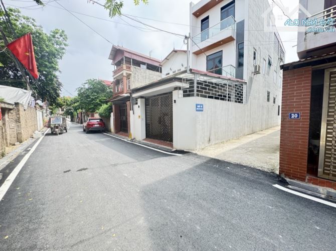 ĐẤT ĐẸP THÀNH PHỐ VEN SÔNG,ĐƯỜNG XE 7 CHỖ NGỦ TRONG NHÀ - 2