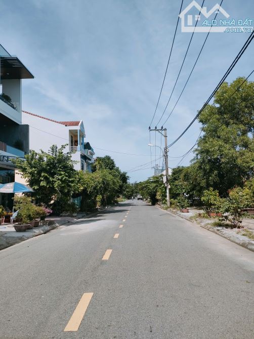 NHÀ BIỂN ) 100M NHÀ MT Đường 7,5M Trịnh Khắc Lập _ TRục Thông Biển - 2