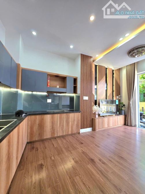 📌📌📌LÀM VIỆC TRỰC TIẾP GIÁ TỐT !!!  Bán nhà 3 tầng k595/ Trần Cao Vân. - 2