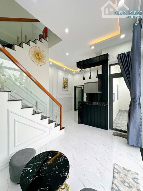 NHÀ TRỆT LẦU HIỆN ĐẠI NHÁNH Đ.NGUYỄN VĂN LINH GẦN CÂY XĂNG SỐ 9, CHỢ BÀ BỘ, LONG TUYỀN, CT - 2