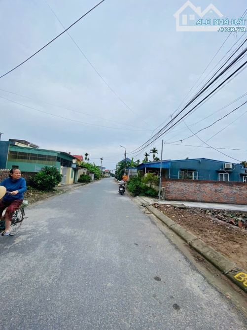 🤝🤝🤝51,8 m lê lợi an dương đường trục xã kinh doanh buôn bán Thực tế là lô góc 1,71 tỷ - 2