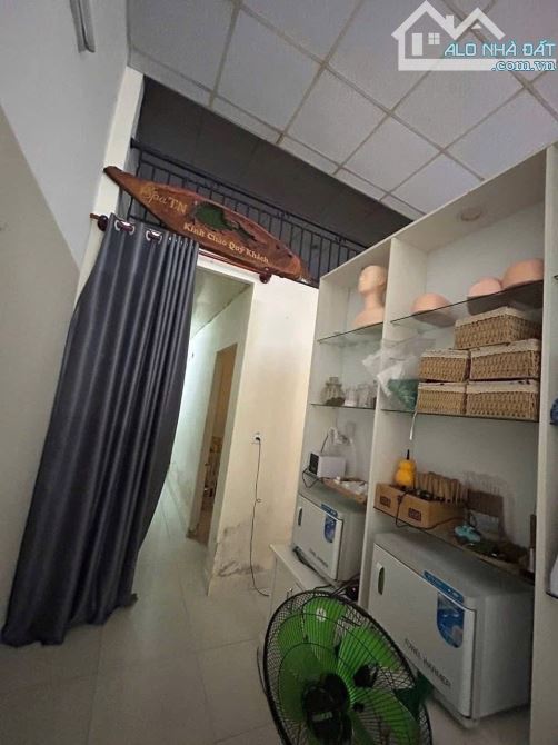 💥🏡🏝️Bán nhà C4 ở và kinh doanh. Mặt tiền Nguyễn Chích. 75m2. Giá 5,37 tỹ - 2