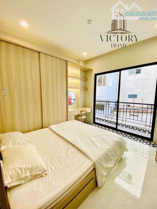 CHDV KẾ BÊN ĐH HUTECH - BÌNH THẠNH - HXH - 4 TẦNG - 4 PHÒNG ĐẸP FULL NỘI THẤT -  8 TỶ TL - 2