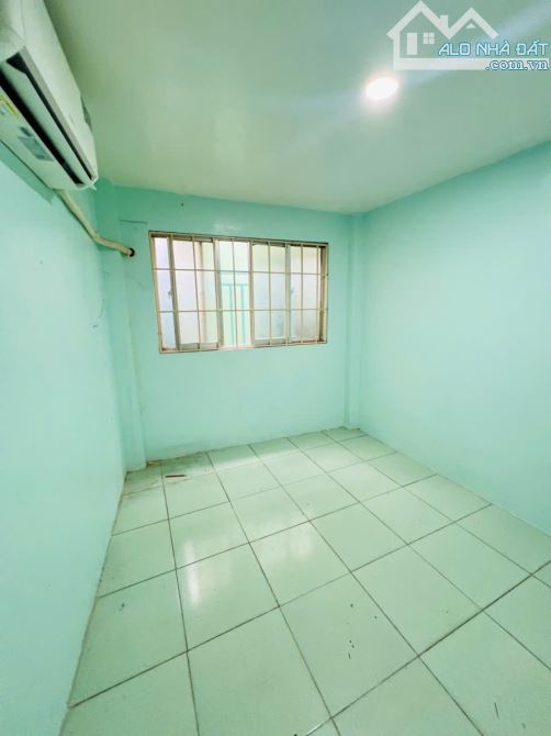 Nhà mới gần Chợ Phú Lâm (Q6) - 4 tầng 3 PN 2 WC - Hướng Đông - SHR - 2