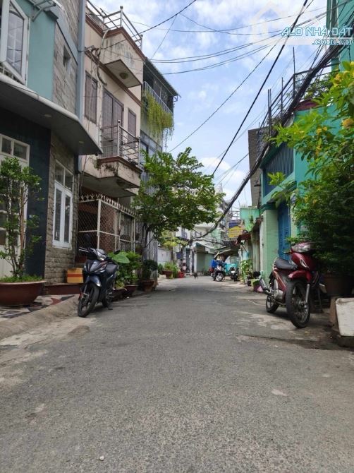 🍀 Siêu  Phẩm TÔ HIỆU - 3 TẦNG MỚI ĐẸP - 32M2 -3 PN - Giá nhỉnh 5️⃣Tỷ - 2