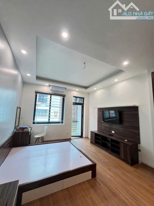 Bán Nhà 5 tầng mới Mặt phố Nguyễn Viết Xuân _Hà Đông - 2