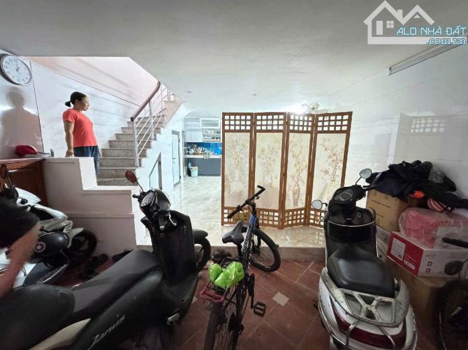BÁN NHÀ PHỐ DƯƠNG QUẢNG HÀM, TRUNG TÂM CẦU GIẤY, 5 TẦNG * 51M/TẦNG, GIÁ 17,5 TỶ - 2