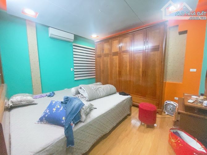 Bán nhà đẹp 5T phố Thái Hà, Trung liệt, quận Đống đa, gara ô tô, yên tĩnh - 19.2 tỷ. - 2
