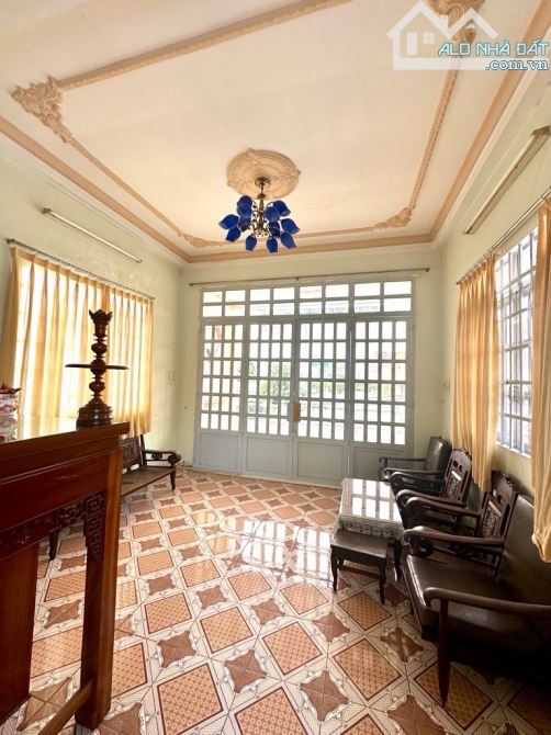 Lô Góc 7x26 - Ngay Phú Mỹ Hưng - Quận 7- Xe Hơi Đổ Cửa - Chỉ 15 Tỷ - 3