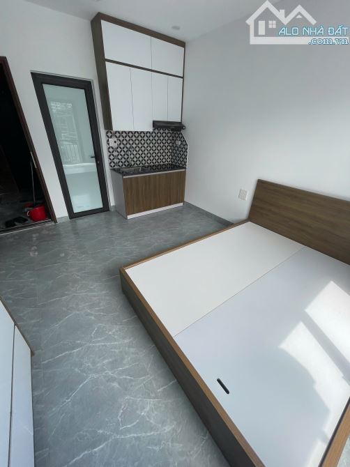 (Cực hiếm) Căn hộ Studio cao cấp 23m2 mới khai trương tại ngõ 359 Minh Khai - Ở tối đa 3 - 3