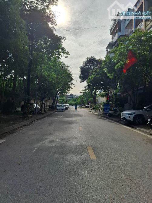 🏠 SIÊU H.IẾM -- NHÀ 2 MẶT TIỀN KINH DOANH -- PHÂN LÔ VỈA HÈ -- Ô TÔ TRÁNH -- Ô TÔ DỪNG ĐỖ - 3