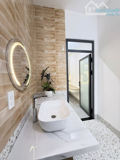 💥Nhà TC 3.8 x 21m (nở hậu 4,1m),Hẻm 153 Phan Chu Trinh,ngay Trung Tâm Thành Phố - 3
