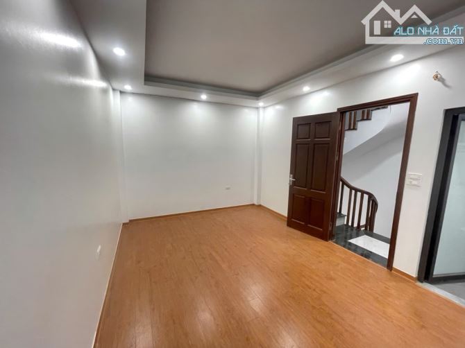 NHÀ MỚI - Ở NGAY – XUÂN ĐỈNH –  GẦN MẶT PHỐ - THÔNG CÁC NGẢ - CHỈ VIỆC VỀ Ở. - 3