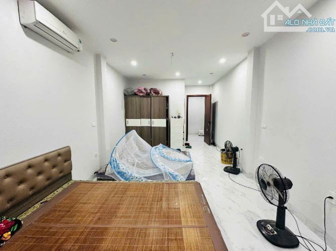 MỸ ĐÌNH - DÂN XÂY - Ô TÔ CÁCH 10M - FULL NỘI THẤT - THOÁNG SÁNG - 38M2*5T - HƠN 8 TỶ - 3