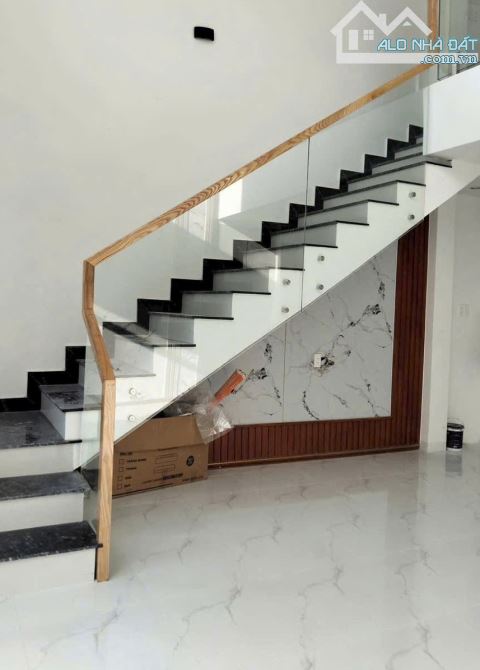 CHÍNH CHỦ CHUYỂN CÔNG TÁC NƯỚC NGOÀI BÁN GẤP CĂN LỬNG 105m2 NGAY TRUNG TÂM - 3