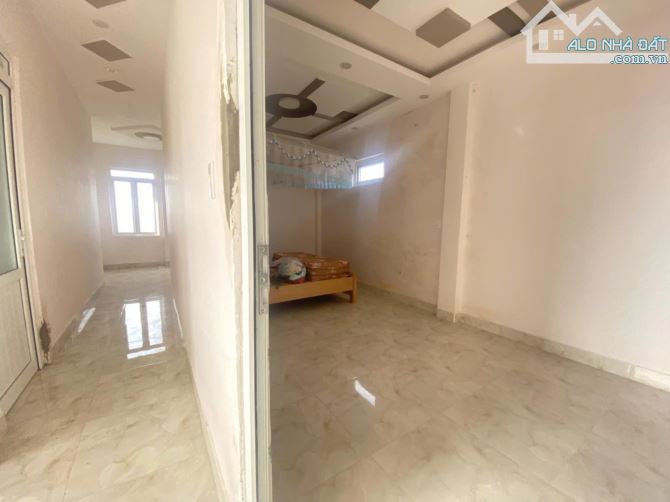 Bán Nhà Mặt Tiền Đường Nguyễn Hoàng – Trung Tâm P.07 Đà Lạt – Sổ Riêng – 216m² Chỉ 7.75 Tỷ - 3