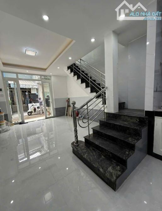 NHÀ 2 TẦNG KIỆT TRƯNG NỮ VƯƠNG, GẦN CHỢ MỚI - 3
