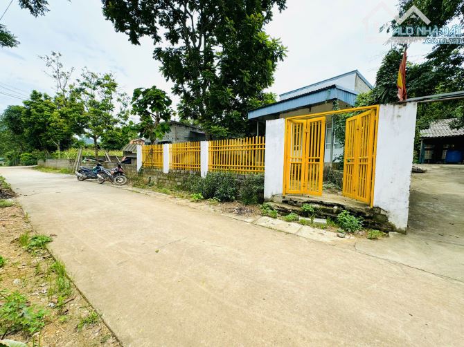 301m Có 100m Đất Ở - Sẵn Nhà Cấp 4 Chỉ Cần Dọn Về Ở - Cách Camping Nà Bờ 1km - 3