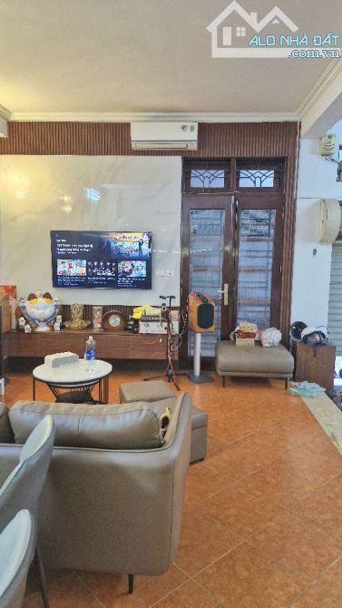 🌟 NHÀ ĐẸP NGUYỄN SƠN – Ô TÔ VÀO NHÀ – FULL NỘI THẤT XỊN 🌟  Nhà dân xây cực đẹp, kiên cố, - 3