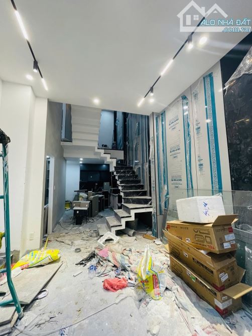 📍 Sắp ra mắt siêu phẩm Luxury 03 tầng 03 mê full nội thất xịn sò kiệt oto vào tận nhà - 3