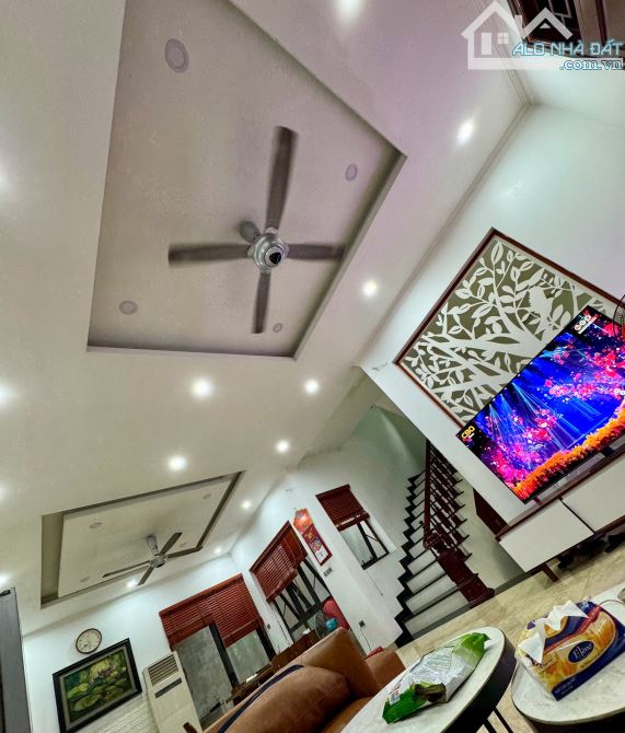 Bán nhà 5 tầng 150m2 tổ 8 Cự Khối, nhà rộng rãi, sân vườn, đủ công năng cho đại gia đình - 3