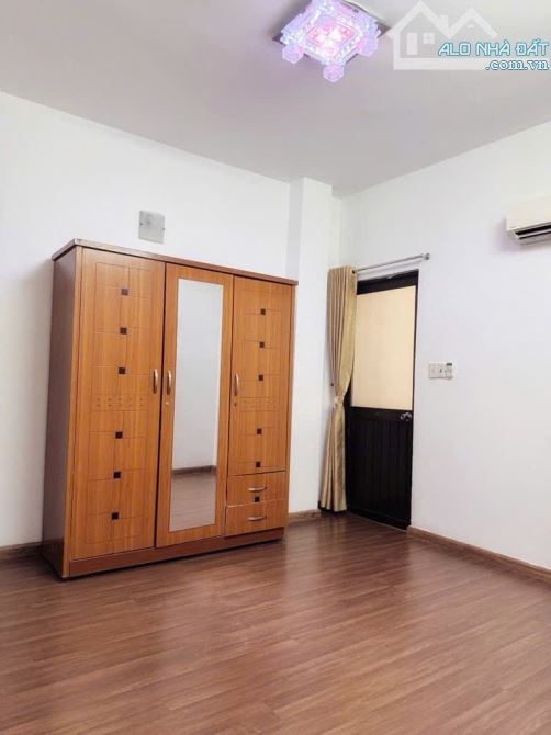 Bán CHCC Đồng Diều P4 Q8. 76m2 2.85 tỷ - 3