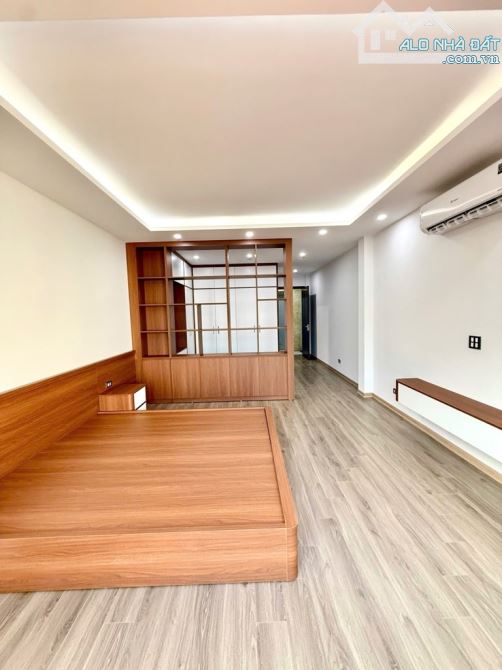 Bán nhà riêng 50×5 Tầng thang máy gần phố Minh Khai - 3