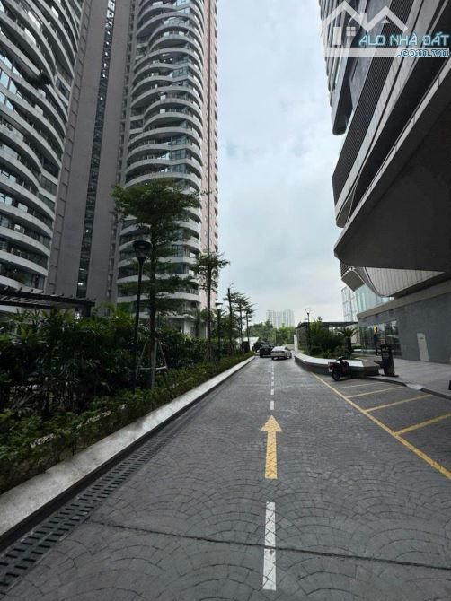 Tôi cần cho thuê căn 2 ngủ 87m2 Taseco: 2PN, 2VS, full đầy đủ nội thất, view hồ. Giá 17 tr - 3