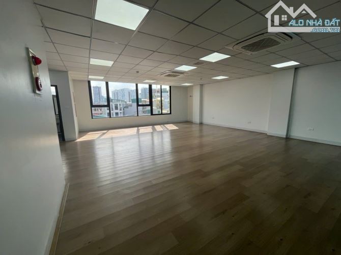 Cho Thuê Toà Nhà Văn Phòng 140m2 x 10 tầng  giá thuê 170 triệu/tháng tại Nguyễn Hoàng - 3