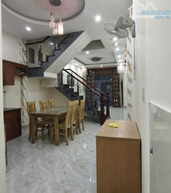 Bbán Ggấp Căn Nhà Đường Nguyễn Thị kiểu Q12. - 3