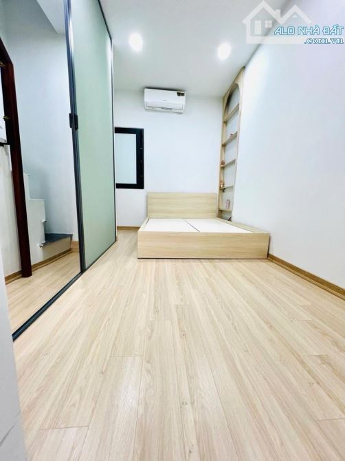 NHÀ CHÍNH CHỦ - 4 TẦNG - 1.99 TỶ - PHỐ MINH KHAI - HAI BÀ TRƯNG - KHÔNG QUY HOẠCH - 3