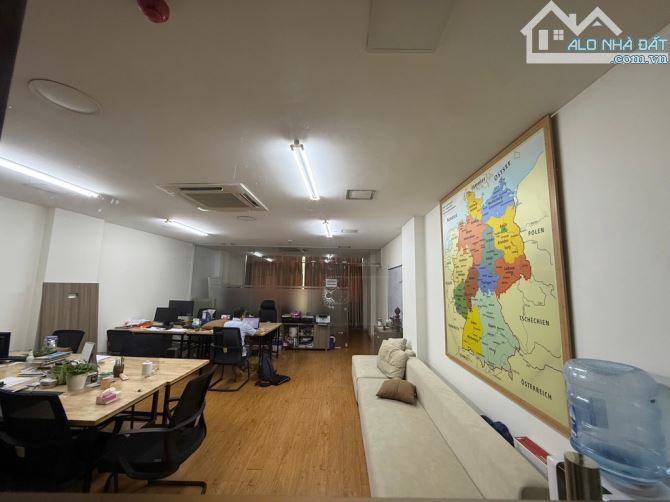 TÒA NHÀ VP SIÊU VÍP MP HOÀNG NGÂN - 9 TẦNG THANG MÁY - KD ĐỈNH - DOANH THU 1.2 TỶ/ NĂM - D - 3