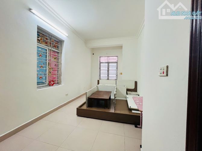 Siêu hiếm nhà 3 tầng đường Hồ Đá, Sở Dầu, Hồng Bàng, Hải Phòng. ô tô đỗ cửa chỉ 2,1 tỷ - 3