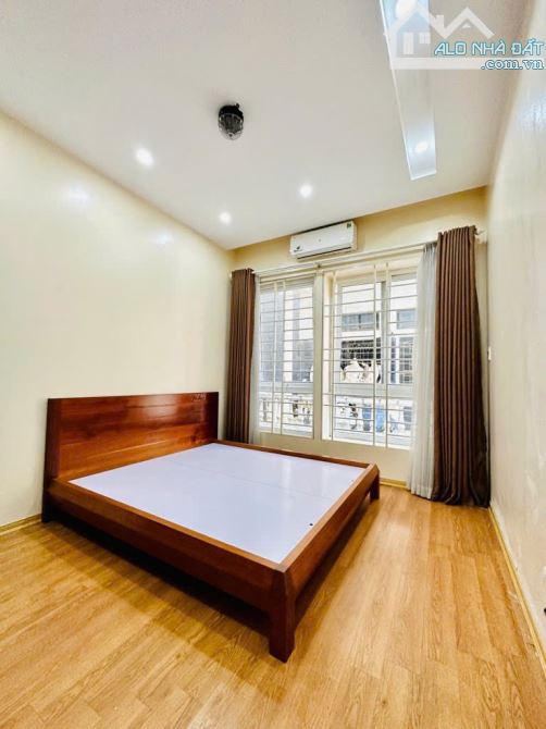 👉 CẦN GIAO DỊCH NHANH, NHÀ TỨ LIÊN TÂY HỒ. PHÂN LÔ BÀN CỜ THÔNG THOÁNG. 40M x 5 TẦNG - 3