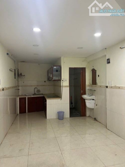 Nhà xây dựng kiên cố cứng cáp 1 lầu sổ hồng riêng ngay siêu thị metro quận 12 - 3