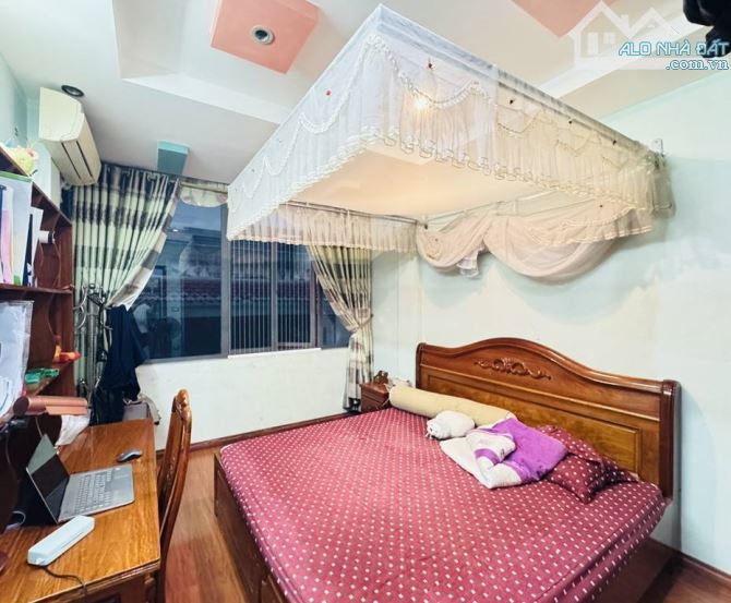 🚨🔥 AN CƯ ĐỈNH CHÓP – NHÀ YÊN BỆ - 42M² x 4 TẦNG, 4PN FULL NỘI THẤT. CHỈ 4,3 TỶ - 3