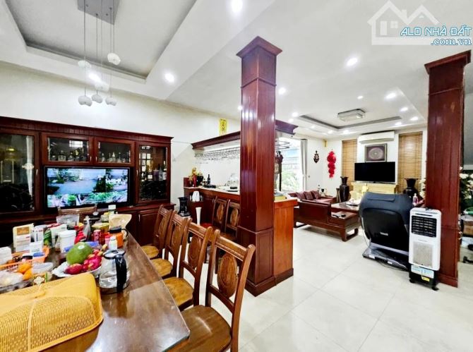KHU ĐTM VĂN KHÊ: 445m² - MT: 63m - 3T - 73 Tỷ - SIÊU BIỆT THỰ LÔ GÓC - VỈA HÈ  Ô TÔ TRÁNH - 3
