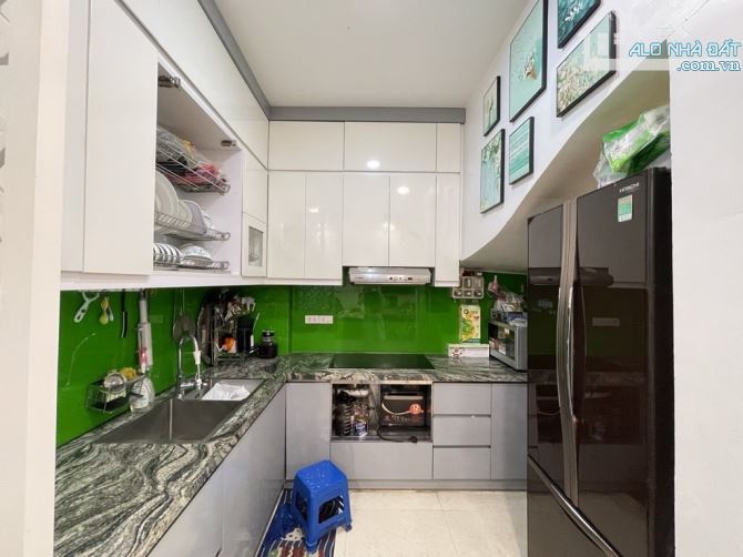 🏠🔥🏠 NHÀ DÂN XÂY  5 TẦNG - TRUNG TÂM NGỌC THUỴ- GẦN Ô TÔ TRÁNH - FULL NỘI THẤT 🔥  📍Vị - 3