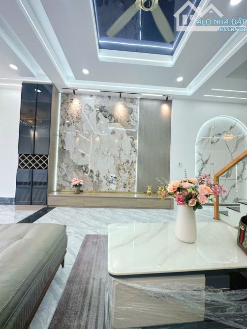 Nhà đẹp như biệt thự tại Hóa An Biên Hòa 2 lầu 1 trệt 230m² full nội thất nhập khẩu - 3