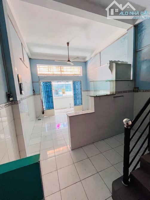 (Q8)NHÀ BÁN KHU ĐỒNG BỘ-VỊ TRÍ ĐẸP-SỔ VUÔNG -NHĨNH 4 TỶ - 3