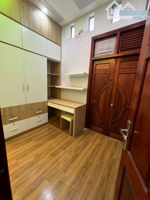 BÁN NHÀ 4 TẦNG - 40M2 - NGAY ĐIỆN MÁY CHỢ LỚN QUANG TRUNG GÒ VẤP, NHỈNH 4 TỶ - 3