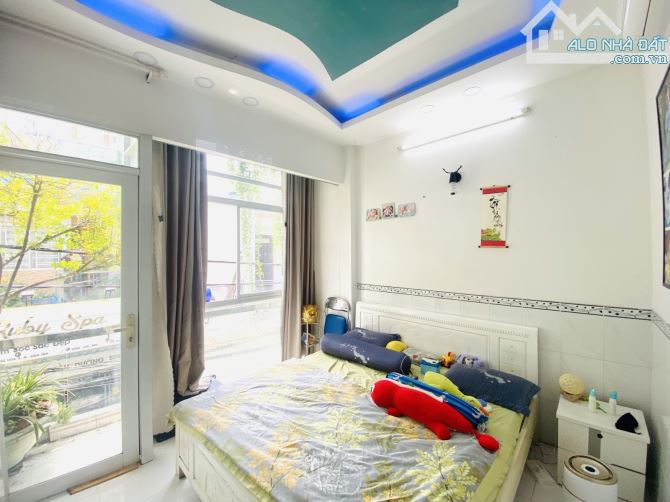 BÁN NHÀ HẺM XE HƠI BỜ BAO TÂN THẮNG 46M2(4❌️11,5)m - 3 TẦNG NHĨNH 5 TỶ - 3