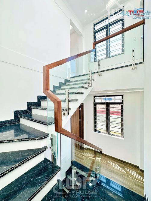 Cực phẩm dãy 5 căn Hào khê lạch tray xây mới ngay sát mặt đường, ngõ nông chỉ 1 ngoặt ngắn - 3