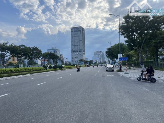 GÓC PHẠM VĂN ĐỒNG VS HOÀNG BÍCH SƠN 682m2 gọi Huy Phan - 3