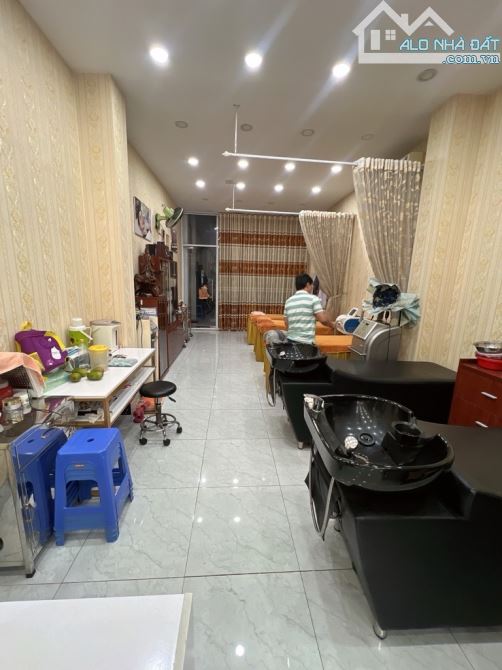 🏡 Mặt tiền kinh doanh Trương Thị Hoa, 110m2, 4 tầng. Chỉ tầm 9 tỷ. Vị trí kinh doanh đẹp - 3