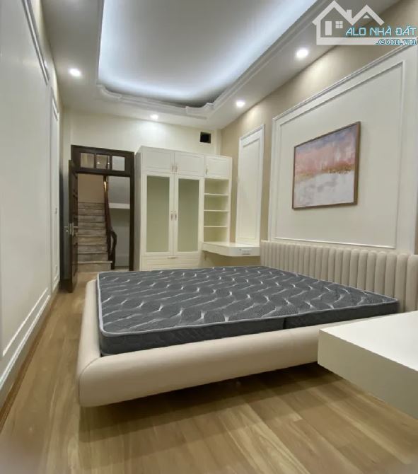 Bán gấp siêu phẩm nhà đẹp Cầu Giấy, ngõ nông gần ô tô, giá nhỉnh 7 tỷ, ba gác tránh - 3