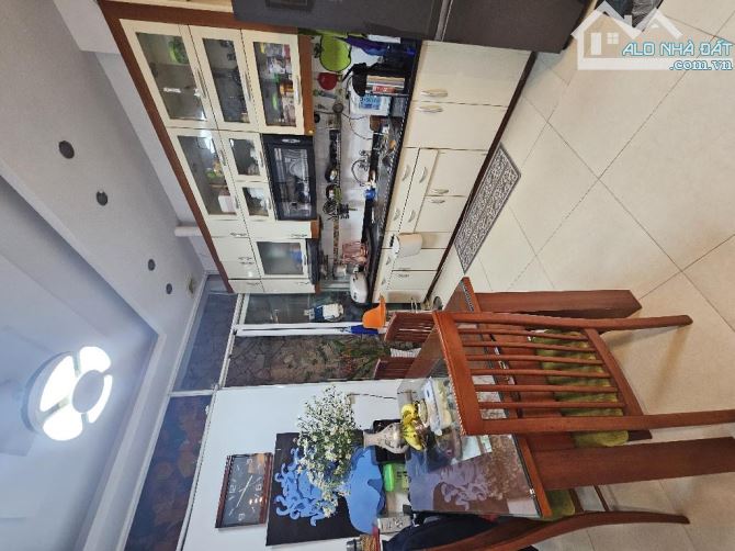 Bán nhà Đội Cấn, dân xây, nhà đẹp, ngõ nông, DT 65m2, MT 4m, giá 14 tỷ 7 - 3
