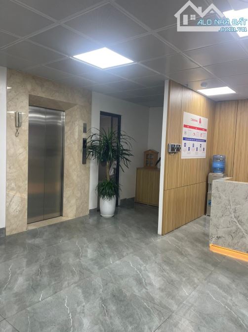 SIÊU PHẦM TÒA VP TRẦN THÁI TÔNG CẦU GIẤY VỈ HÈ OTO KD 125m x9T nhỉnh 89 tỷ TL. - 3
