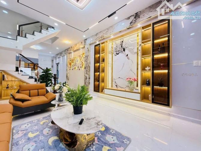 Chính chủ bán gấp nhà đường rộng 6m Hồ Hảo Hớn, Cô Giang, Quận 1- Giá 5,1 Tỷ- DT 69M2 - 3